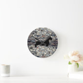 Cheveux de fil Dachshund Faux Brick Mur Horloge (Maison)