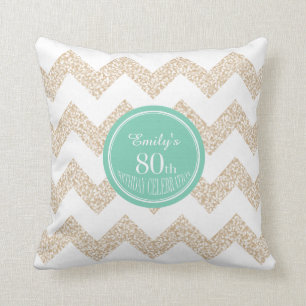 Chevron 80e anniversaire Coussin de fête avec nom