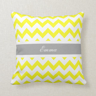 Chevron Custom Name Pillow Kussen