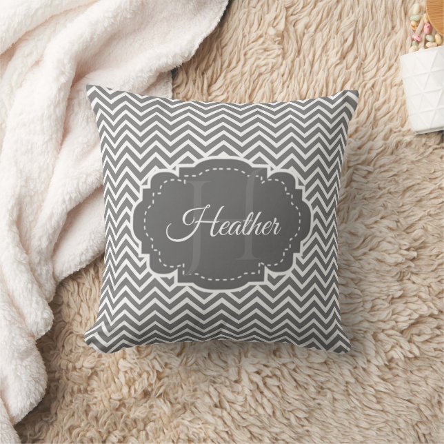 Chevron gris oreiller à lancer personnalisé (Couverture)