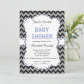 Chevron noir et gris, Baby shower bleu Invitation (Debout devant)