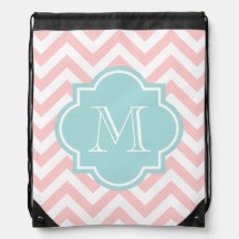 Chevron patroon trektas met monogram