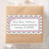 Chevron Pink Polka-dot Bow Baby Étiquette (En situation)