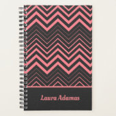 Chevron rose sur cuir noir (Devant)