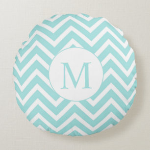 Chevron Round Monogram Pillow, Seafoam en White Rond Kussen