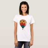 "Chevron Sky: Vibrant Hot Air Balloon in Flight T-shirt (Voorkant volledig)