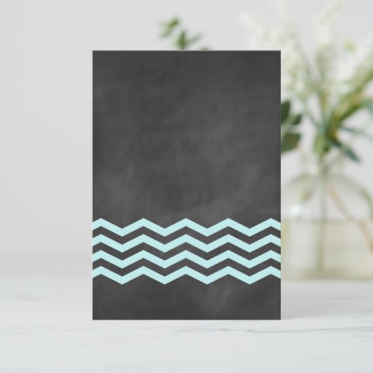 Chevron Turquoise Chalkboard RSVP. RSVP Kaartje (Staand voorkant)