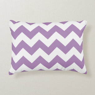 Chevron Zigzag Accent Pillow - African Violet Kussen