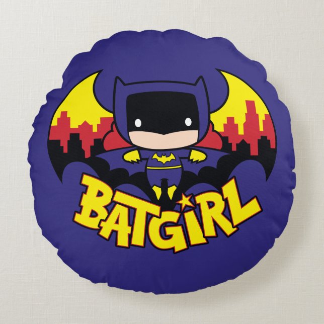 Chibi Batgirl met Gotham Skyline en Logo Rond Kussen (Voorkant)