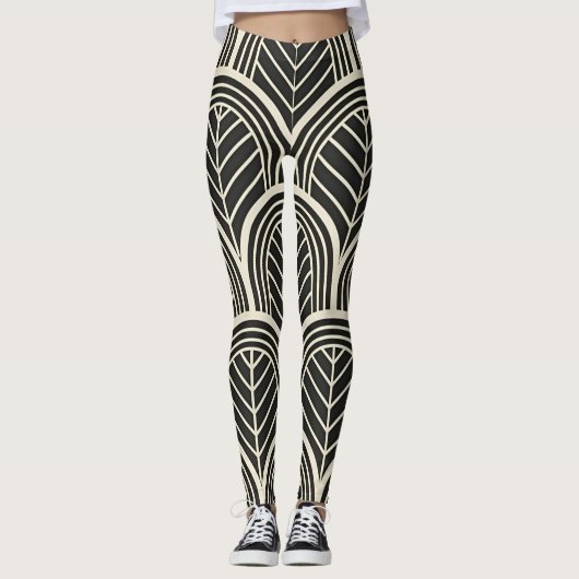 Chic Black and White Geometric Seamless Pattern Leggings (Voorkant)