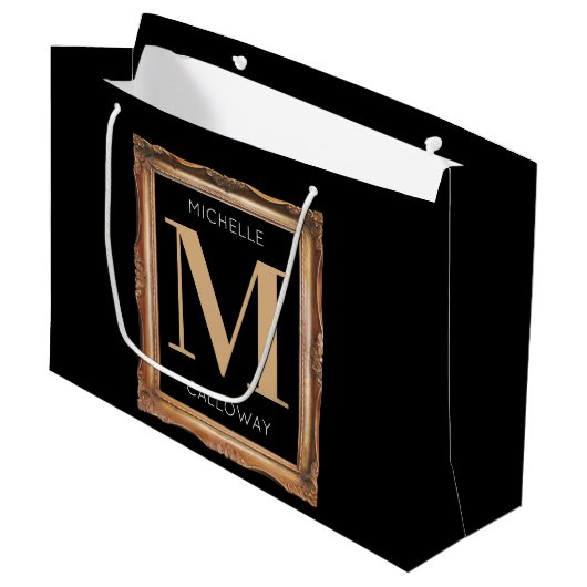Chic Black & Gold Monogram Groot Cadeauzakje (Voorkant Gekanteld)