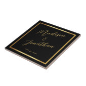 Chic Black Gold Shiny Border Script Weddenschap Tegeltje (Zijkant)