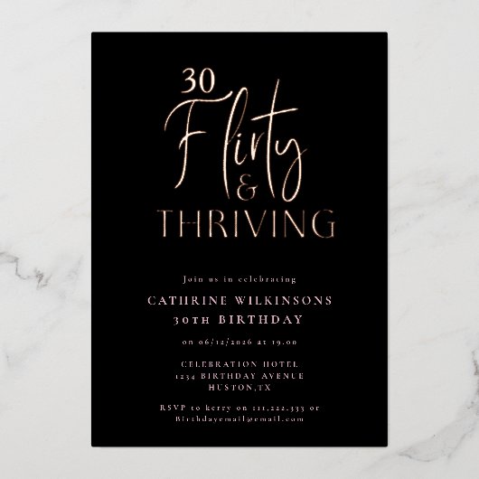 Chic Black & Roos Gold 30e verjaardag Folie Uitnodiging (Voorkant)