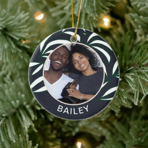 Chic Blue Botanical Dog Foto en naam Kerstmis Keramisch Ornament