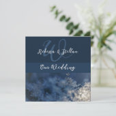 Chic Blue Winter Wedding Invitation (Debout devant)