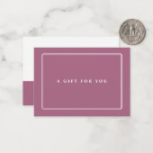 Chic Blush | Élégante carte cadeau Violet (Devant/Arrière en situation)