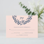 Chic Blush en Navy Botanische Krans RSVP (Staand voorkant)