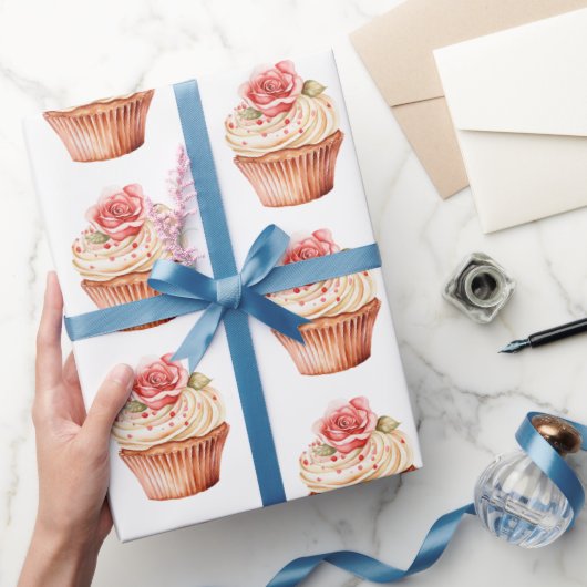 Chic Blush Pink Rose Cupcake Verjaardag Cadeaupapier (Geschenken)