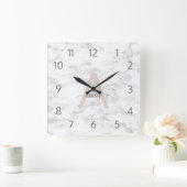 Chic Blush Pink White Marble Script Name Monogram Vierkante Klok (Huis)