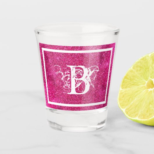 Chic Cool Pink Glitter White Initiaal Monogram Shot Glas (Voorkant)