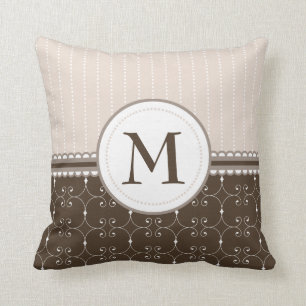 Chic Cream Beige Brown Custom Monogram Patroon Kussen