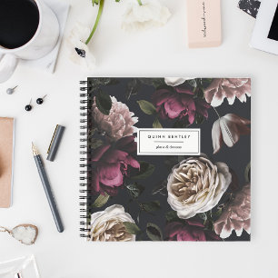 Chic Dark Floral op zwart Gepersonaliseerd Notitieboek