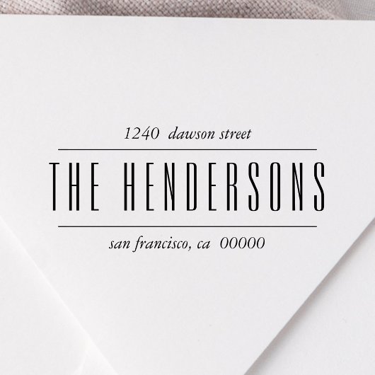 Chic en modern familienaam in vet script retouradr zelfinktende stempel