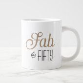 Chic Fab @ FIFTY Gold Typografie 50e verjaardag Extra Grote Beker (Rechts)