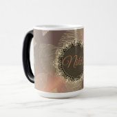 Chic Feathers op Gold Roos, op maat gemaakt Magische Mok (Voorkant links)