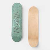 Chic Glittery Feathers Monogram Skateboard (Voorkant)