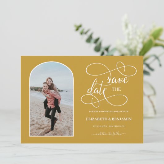 Chic Goud Witte Gebogen Frame Foto Save the Date (Staand voorkant)