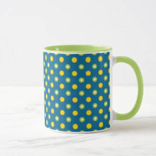Chic Green Yellow Polka Dots op Blue Ringer Mok
