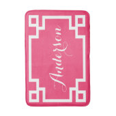 Chic Hot Roze en Witte Griekse Key Custom Monogram Badmat (Voorkant Verticaal)