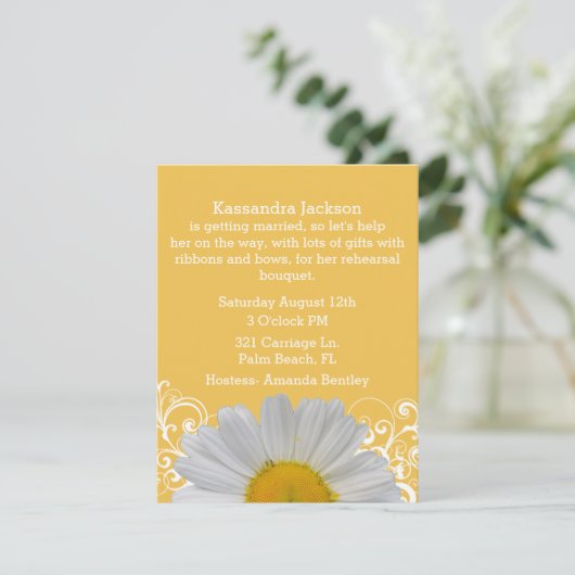 Chic Jaune avec Daisy nuptiale douche Invitation (Debout devant)