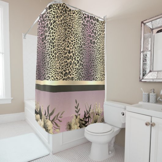Chic Lavender Gold Safari rideau de douche (En situation)
