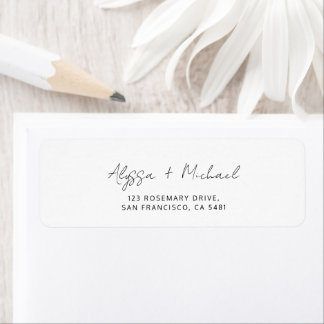 Chic Minimalist Handwriting Script Wedding Address Etiket