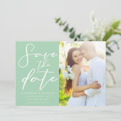 Chic Mint Green Paar Foto Spring Save The Date (Staand voorkant)