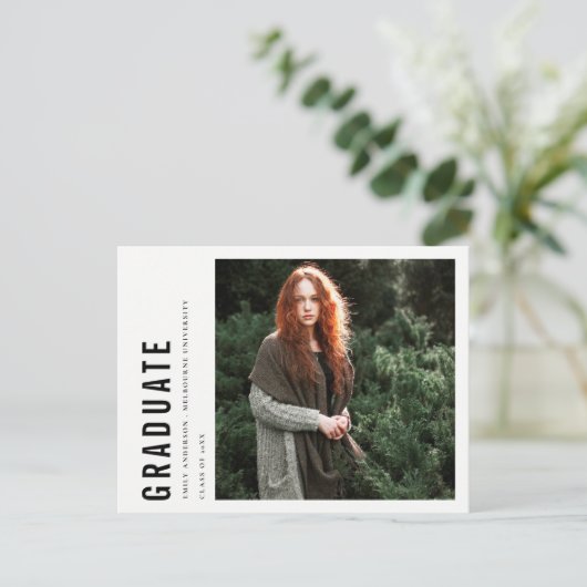 CHIC MODERN MINIMAAL BOLD CUSTOTO AFSTUDEREN AANKONDIGINGSKAART (Staand voorkant)