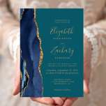 Chic Navy Blue Gold Agate Faire-part de mariage Tu<br><div class="desc">Le bord gauche de cette élégante faire-part de mariage moderne est orné d'une bordure en aquarelle bleu marine ornée d'une parties scintillant en faux or. Le texte personnalisable combine écriture manuscrite dorée, cuivre et polices italiques sur un arrière - plan turquoise. L'envers est assorti d'un design d'agate bleu marine et...</div>