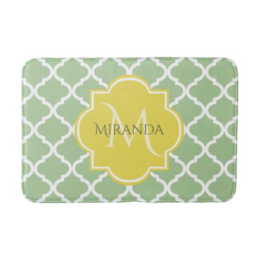 Chic Pastel Green Quatrefoil Yellow Name Monogram Badmat (Voorkant)