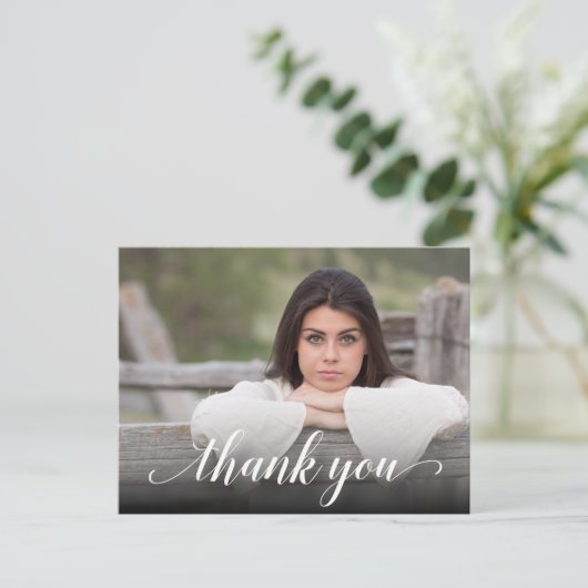 Chic Photo Afstuderen White Script Hartelijk dank Briefkaart (Staand voorkant)