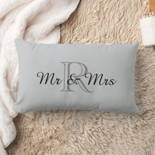 CHIC PILLOW_"Mr & Mrs." OVER MONOGRAM Kussen (Deken)