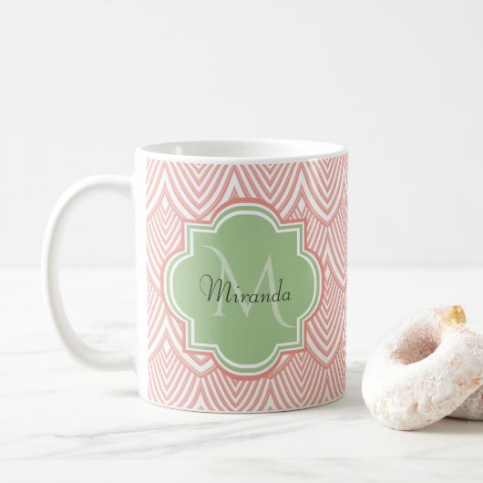 Chic Pink Arching Scallops Soft Green Monogram Nam Koffiemok (Met donut)