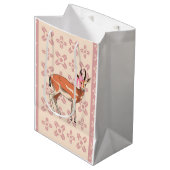 Chic Pink Doe-patterned Christmas  Medium Cadeauzakje (Voorkant Gekanteld)