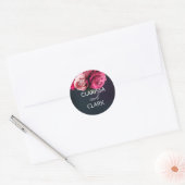 Chic Pink Peony Couple Names Wedding Envelope Seal Ronde Sticker (Envelop)