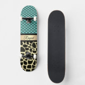 Chic Quatrefoil Giraffe Print Skateboard (Voorkant)
