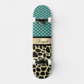 Chic Quatrefoil Giraffe Print Skateboard (Voorkant)