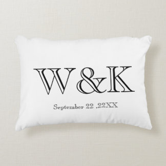 Chic red black monogram wedding keepsake  accent kussen