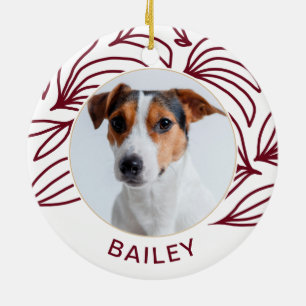 Chic Red Botanical Dog Foto en naam Kerstmis Keramisch Ornament
