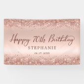 Chic Roos Gold Glitter Happy 70th Birthday Script Spandoek (Horizontaal)